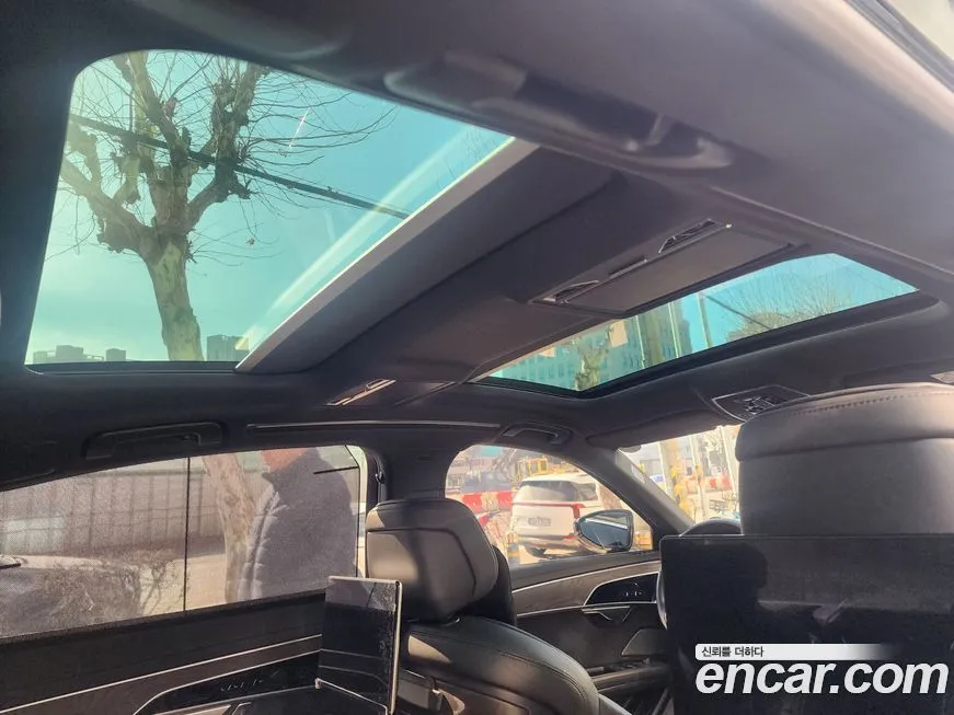 Audi A8 2023 из KR, фото 8
