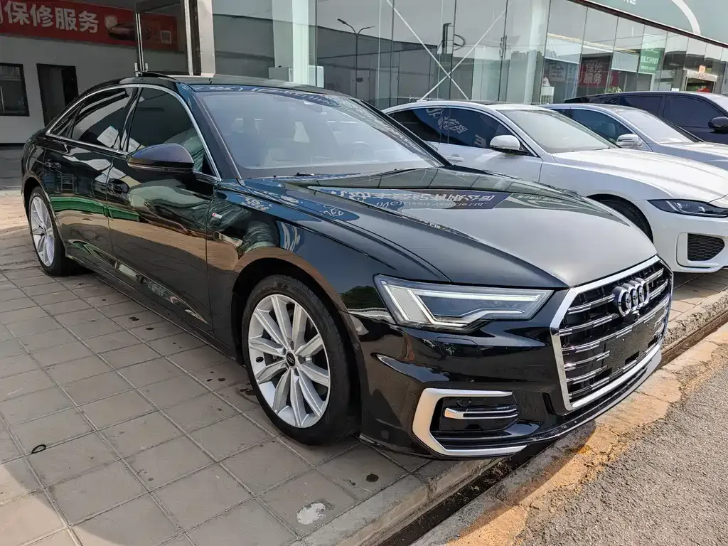 Audi A6L — фото 5