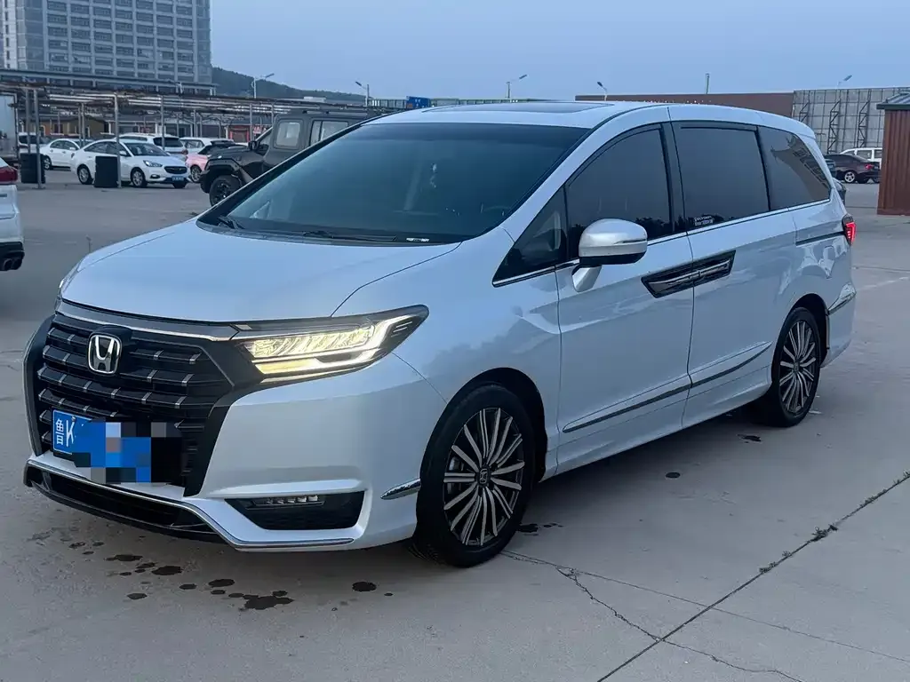 Honda Elysion 2024 из CN, фото 1