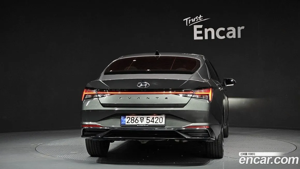 Hyundai AVANTE 2021 из KR, фото 2
