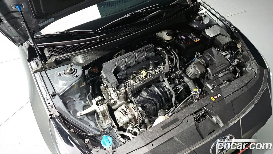 Hyundai AVANTE 2021 из KR, фото 6