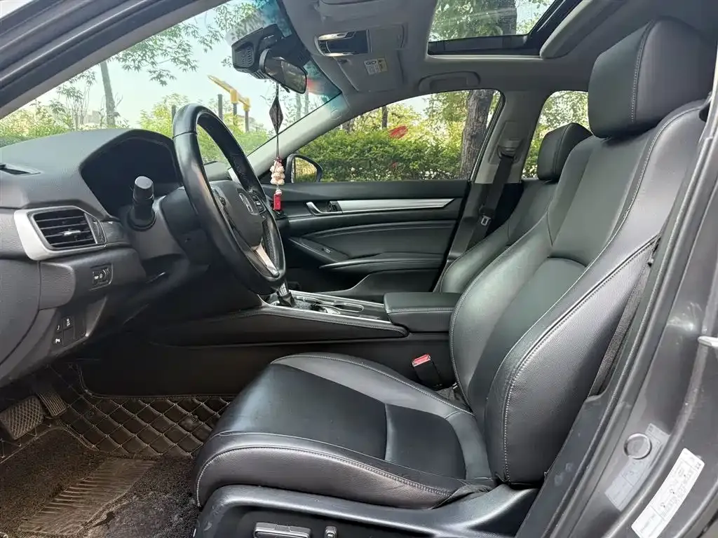 Honda Accord — фото 4