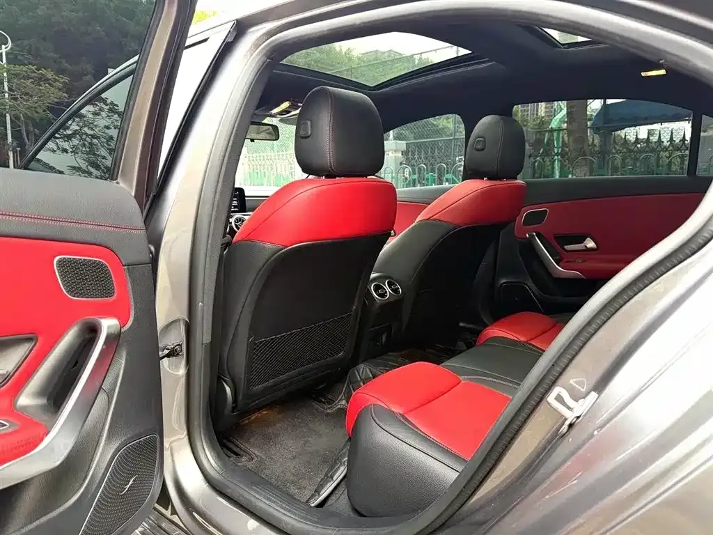 Mercedes-Benz A-Class AMG — фото 4