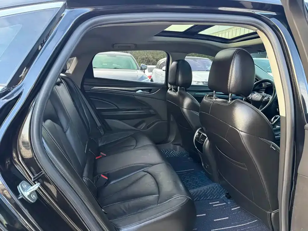 Buick LaCrosse 2021 из CN, фото 3
