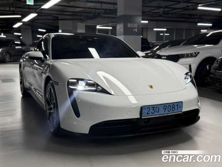 Porsche Taycan