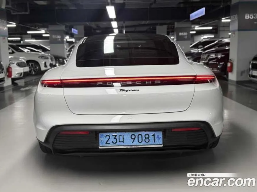 Porsche Taycan 2022 из KR, фото 7
