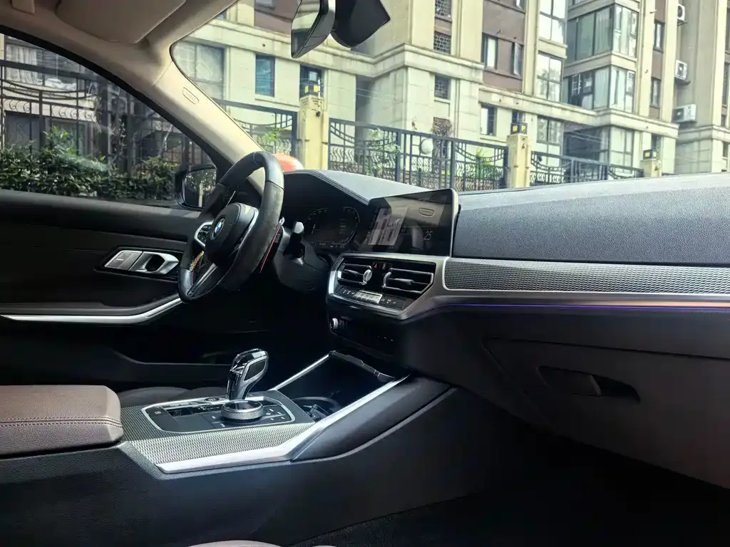 BMW 3 Series 2021 из CN, фото 5