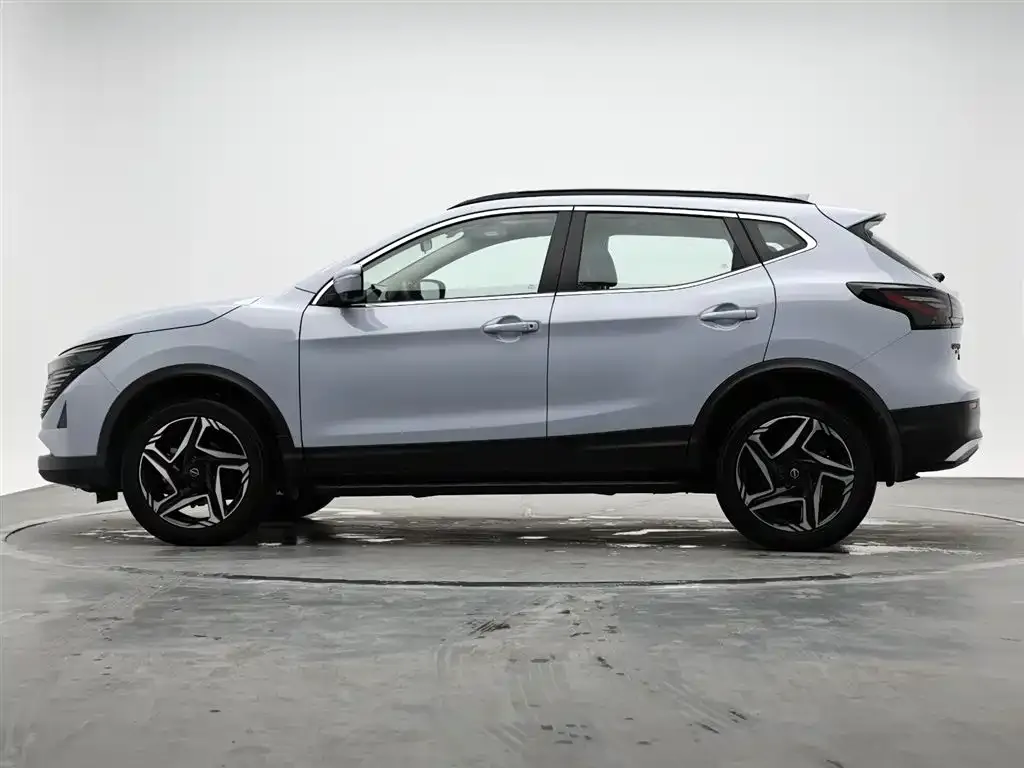 Nissan Qashqai — фото 2