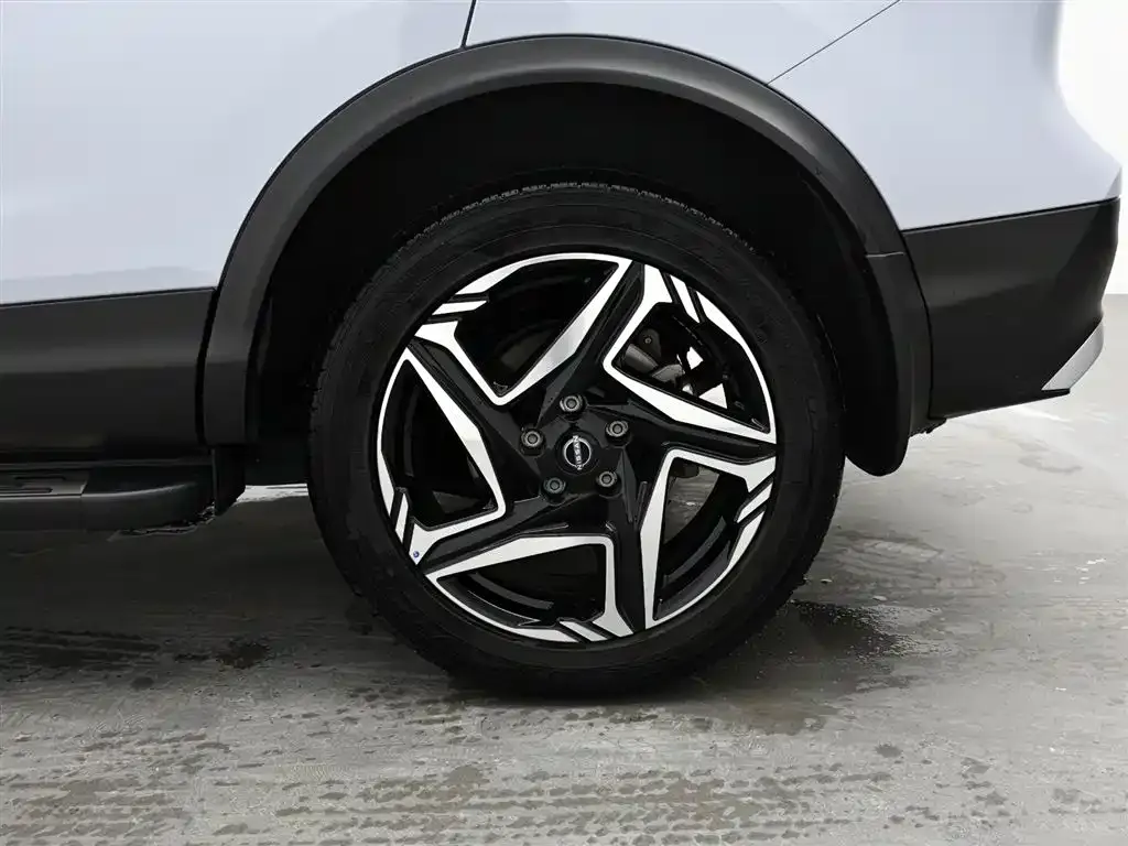 Nissan Qashqai — фото 9