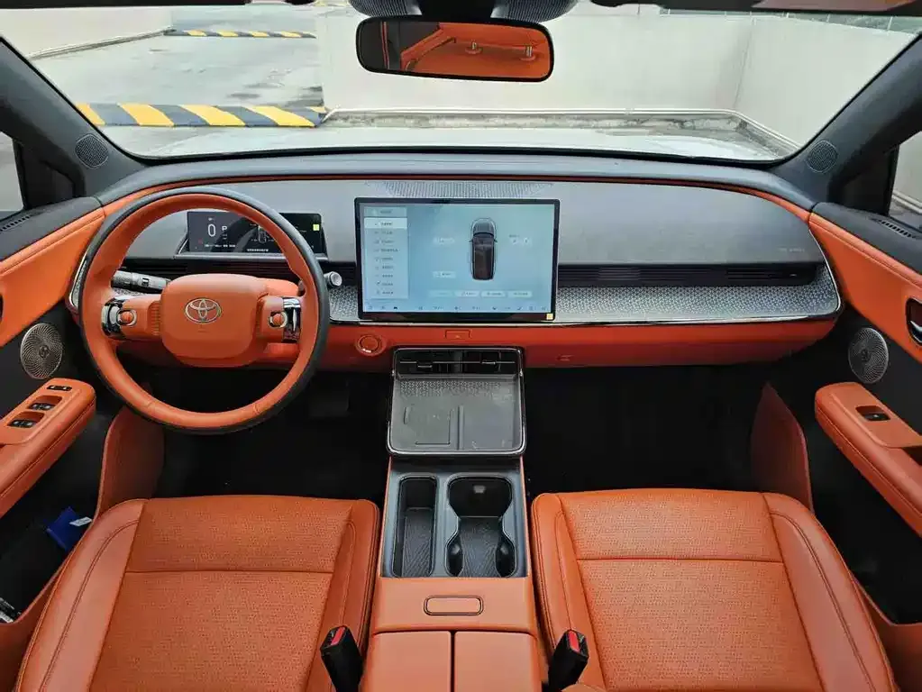 Toyota Platinum 3X 2025 из CN, фото 4