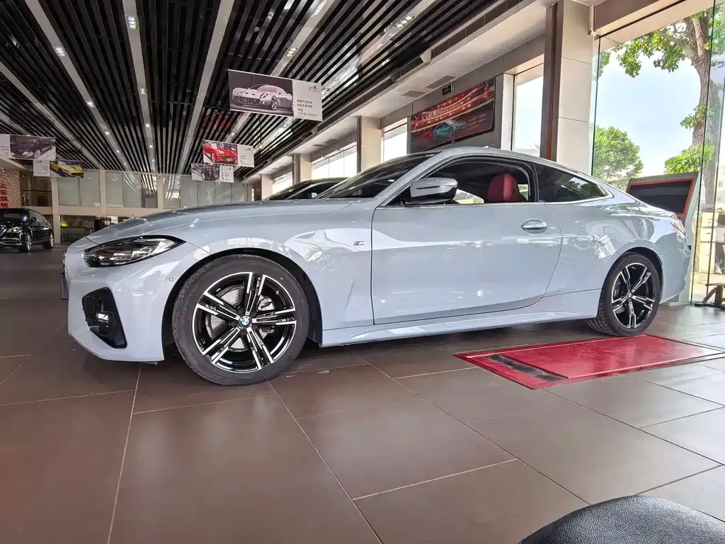 BMW 4 Series 2023 из CN, фото 10