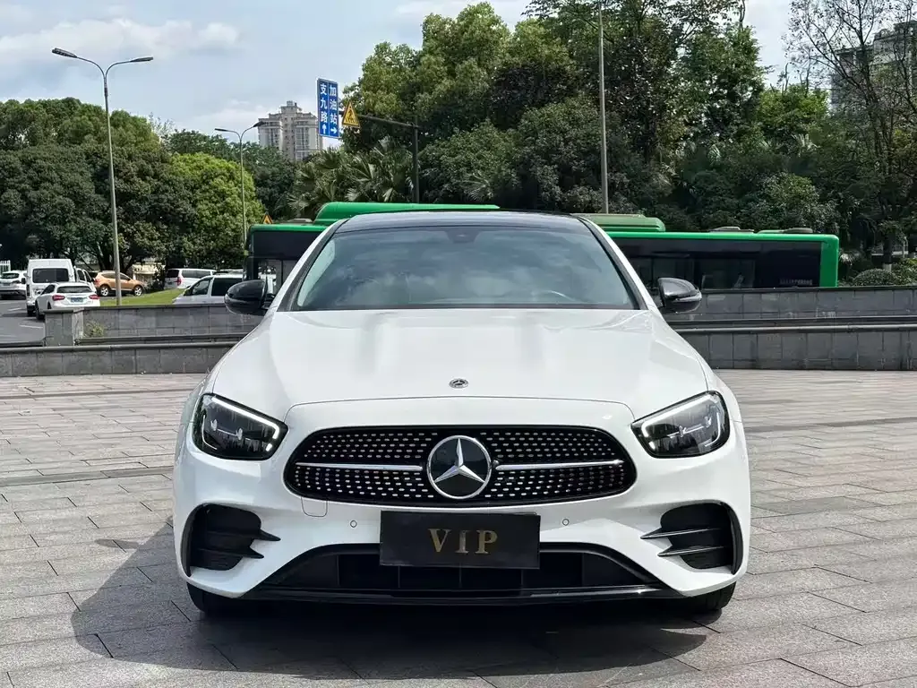 Mercedes-Benz E-Class (Import) — фото 7