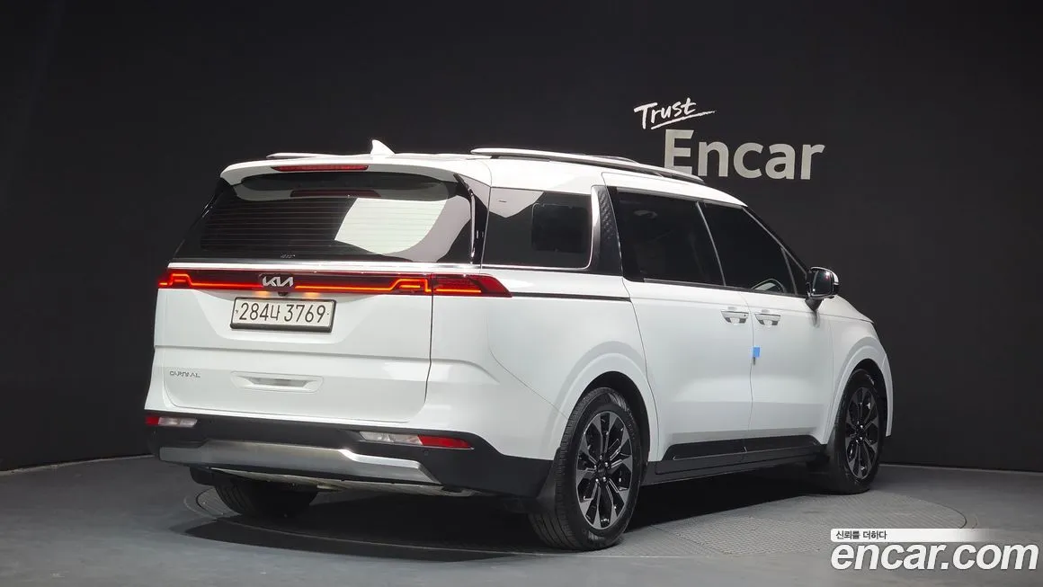 Kia Carnival 2023 из KR, фото 5