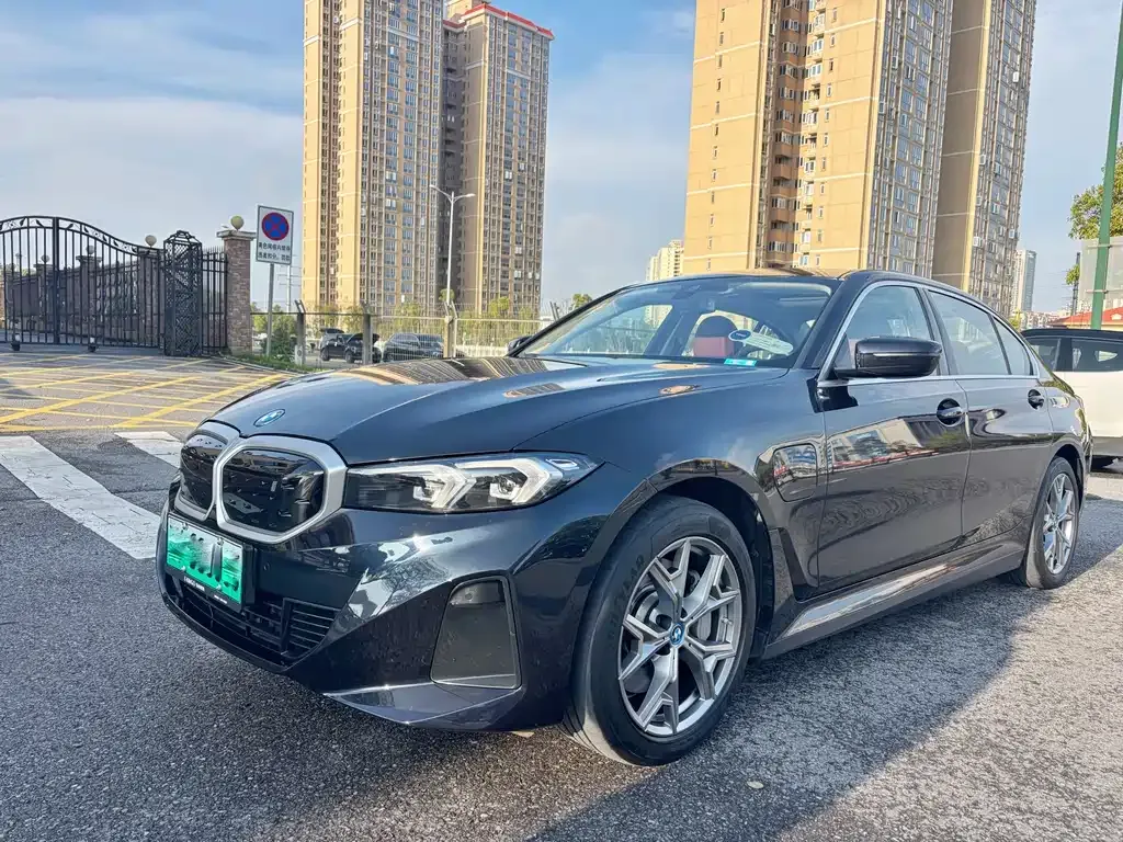 BMW i3 — фото 1