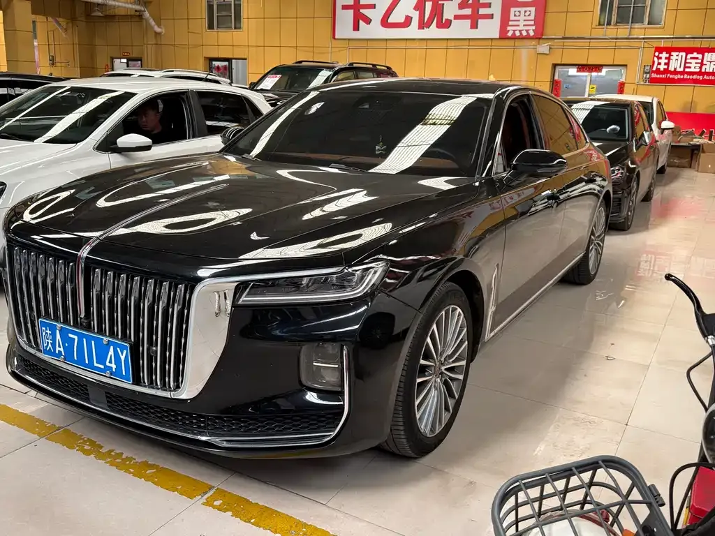 Hongqi H9 — фото 1