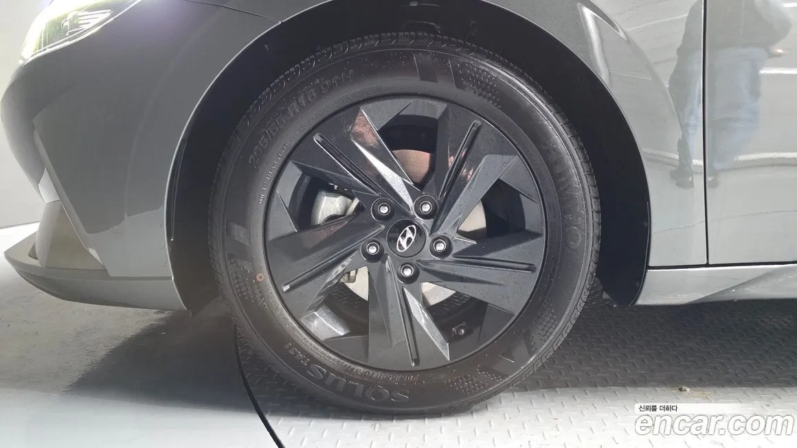 Hyundai AVANTE 2023 из KR, фото 4