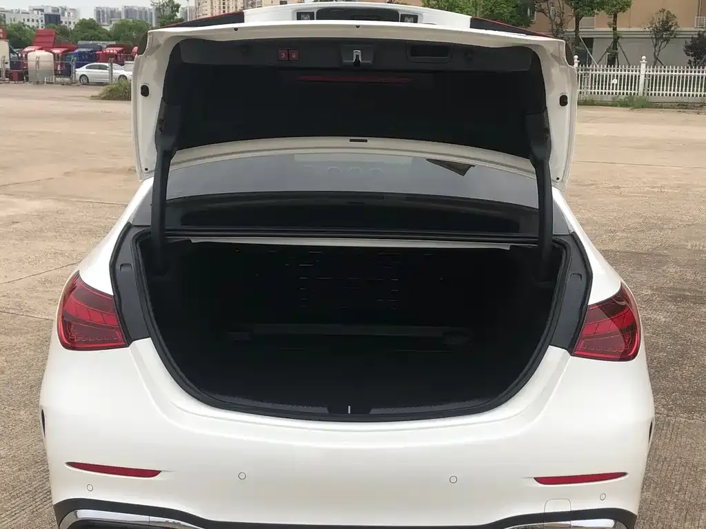 Mercedes-Benz C-Class 2024 из CN, фото 10