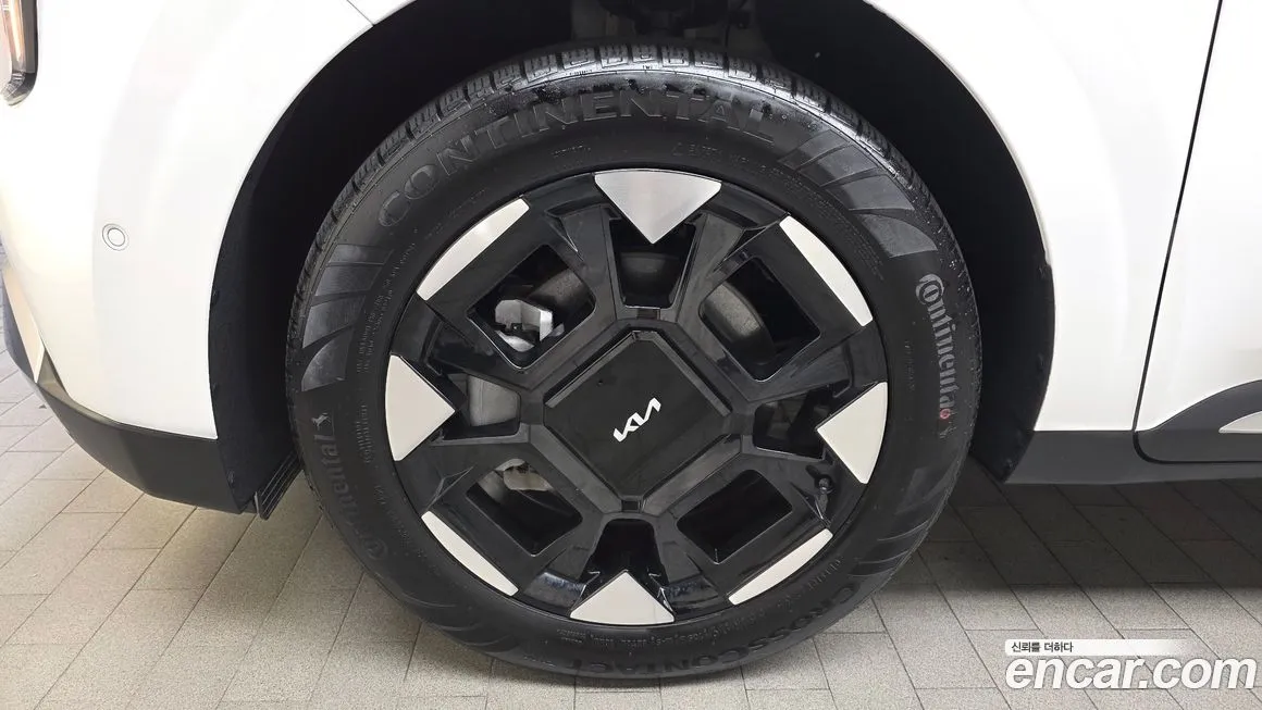Kia Carnival — фото 4