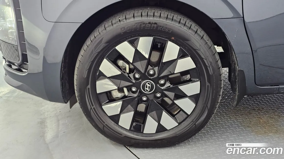 Hyundai Staria 2025 из KR, фото 7