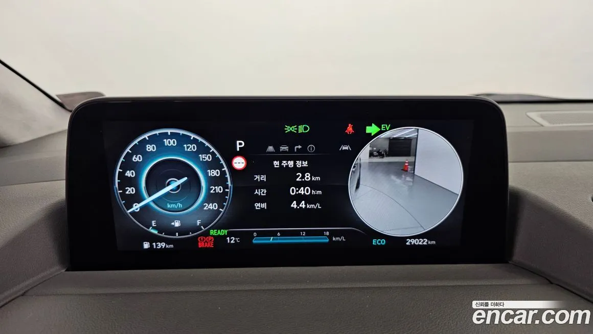 Hyundai Staria 2025 из KR, фото 8