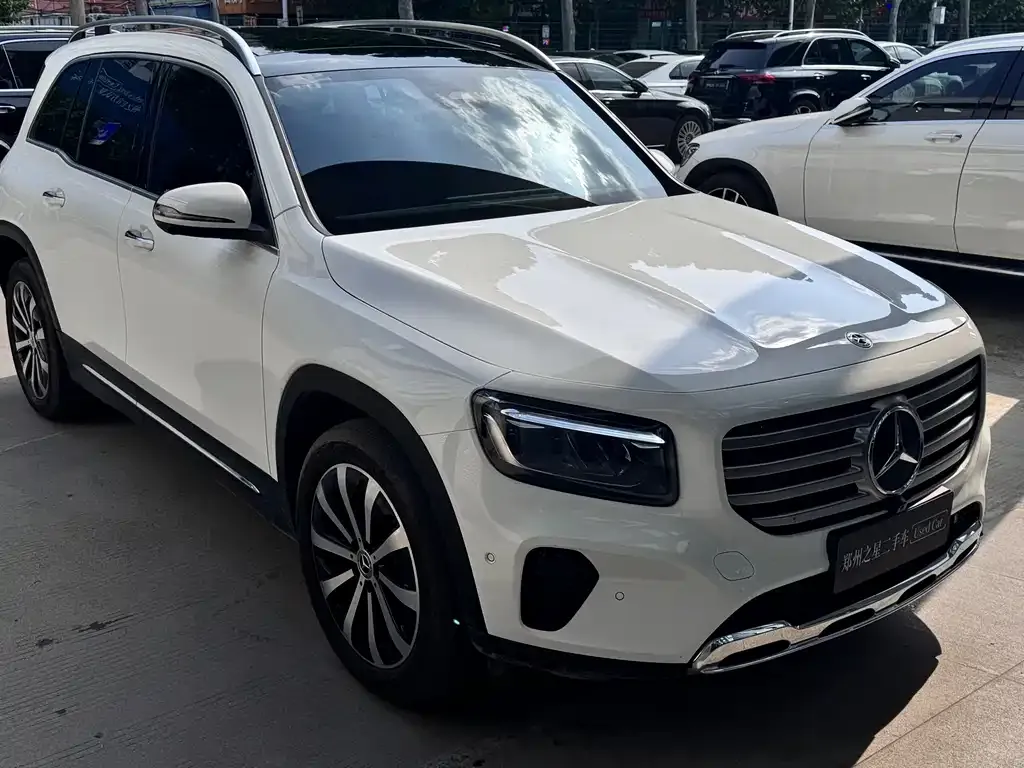 Mercedes-Benz GLB — фото 5