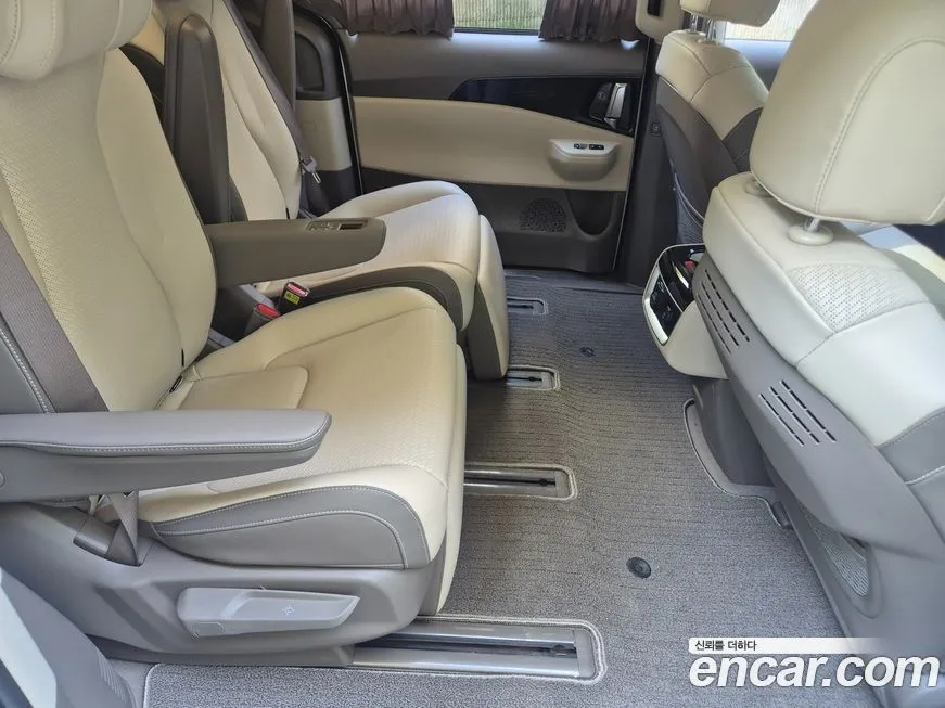 Kia Carnival — фото 2