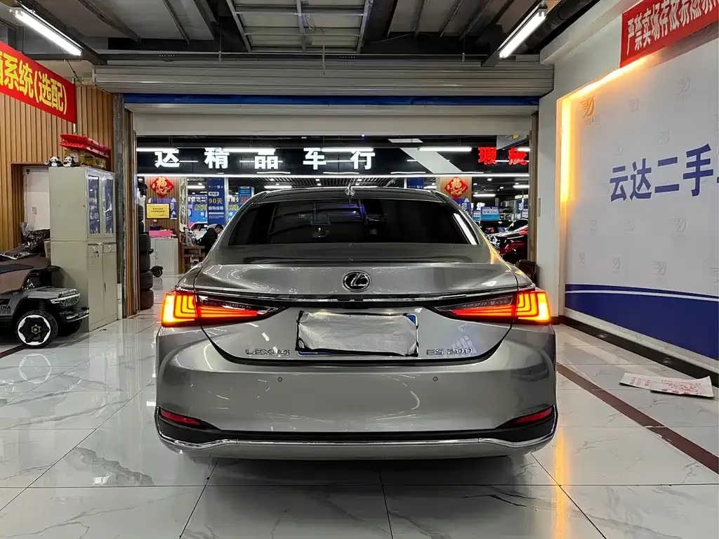 Lexus ES 2022 из CN, фото 6