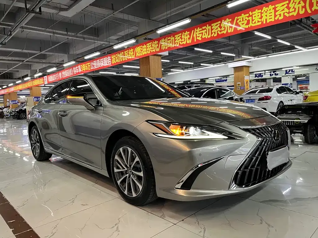 Lexus ES 2022 из CN, фото 9