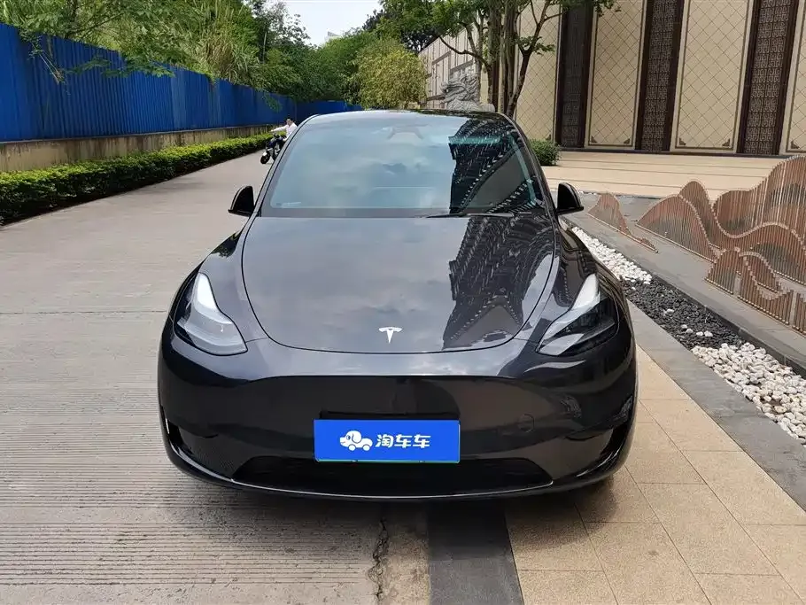 Tesla Model Y — фото 8