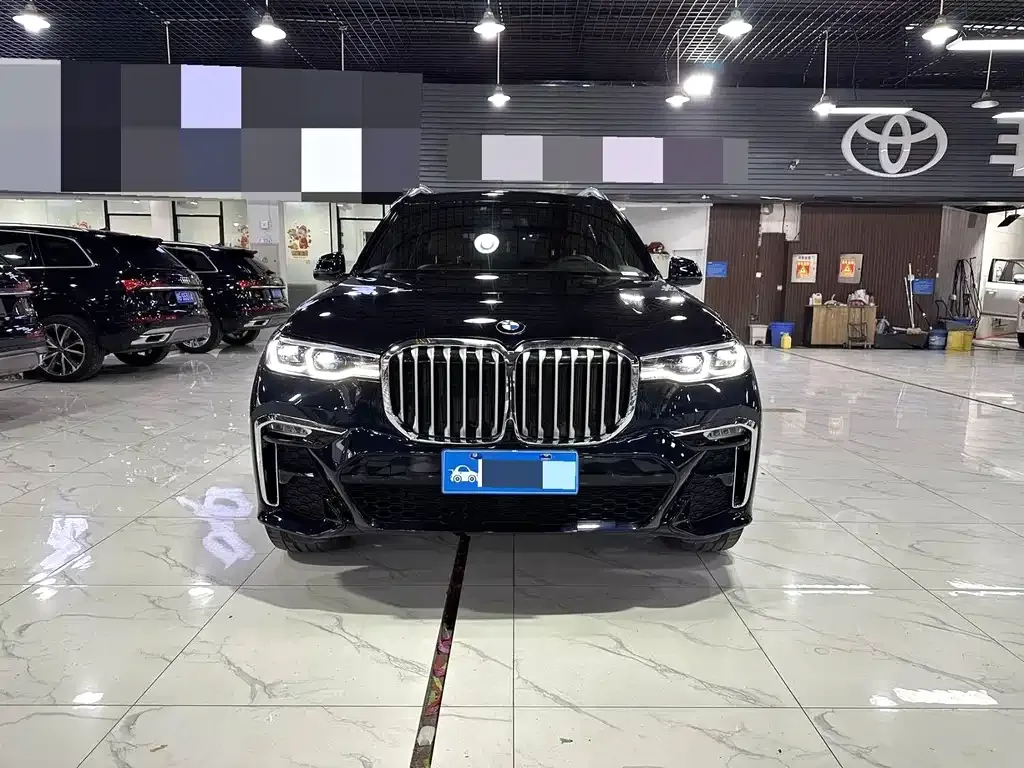 BMW X7 2021 из CN, фото 2