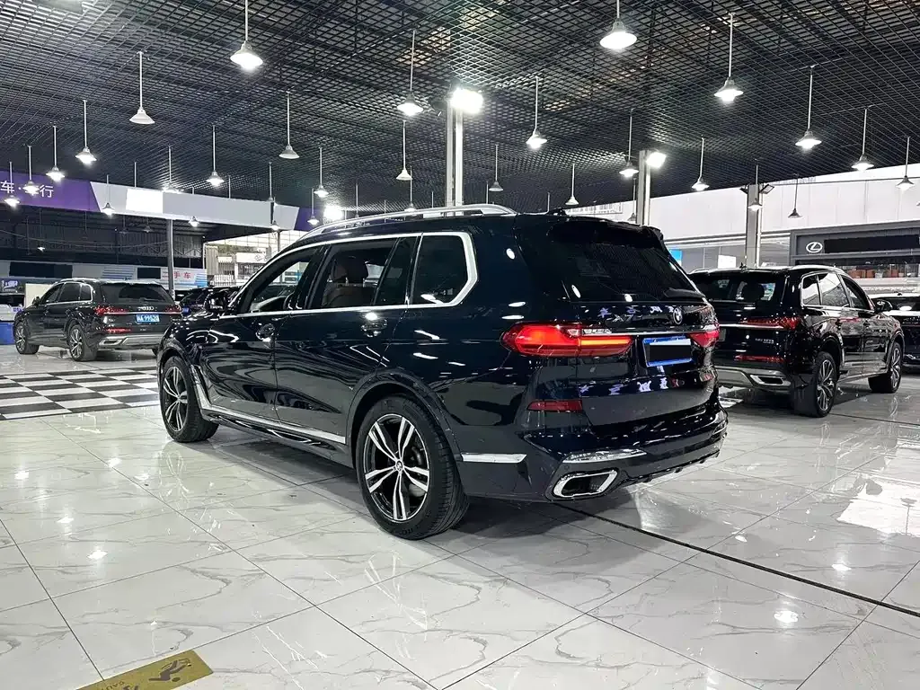 BMW X7 2021 из CN, фото 7