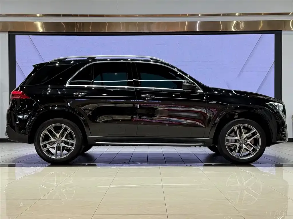 Mercedes-Benz GLE AMG — фото 7