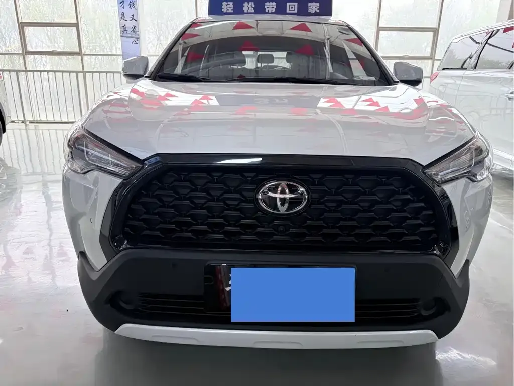 Toyota Corolla Cross — фото 6