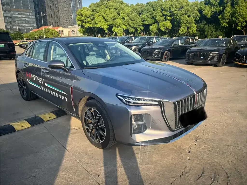 Hongqi H5 PHEV 2025 из CN, фото 8
