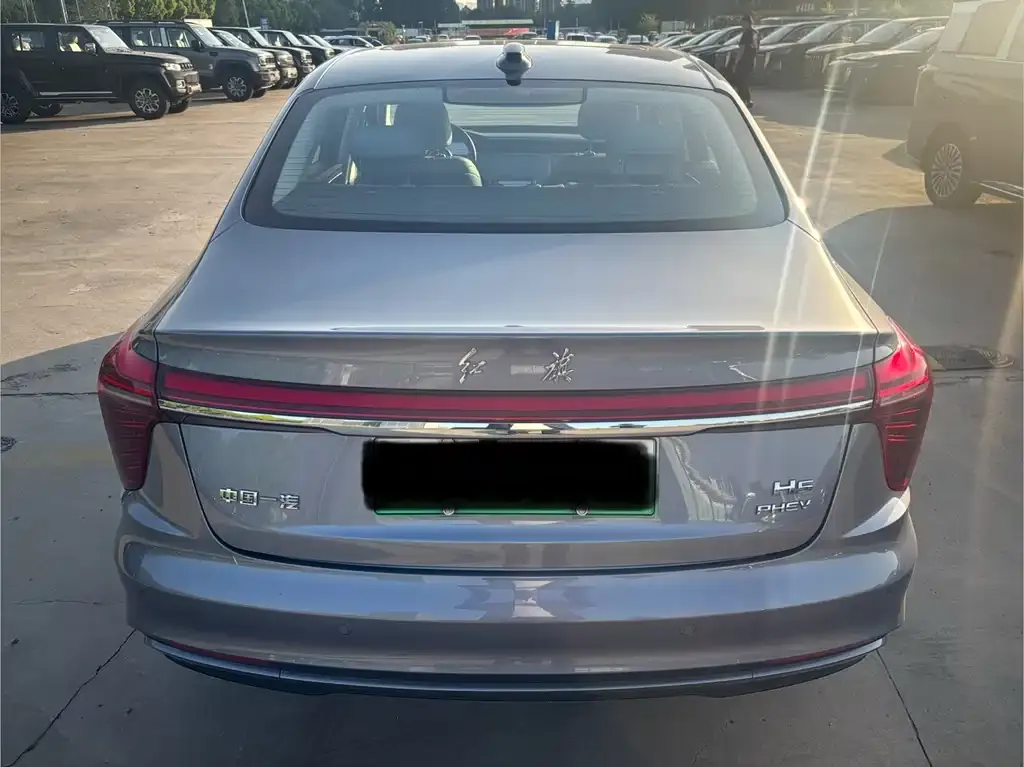Hongqi H5 PHEV 2025 из CN, фото 9