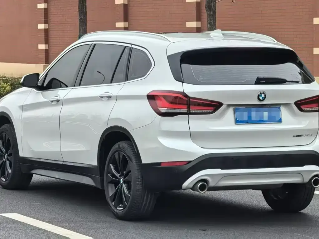 BMW X1 — фото 2