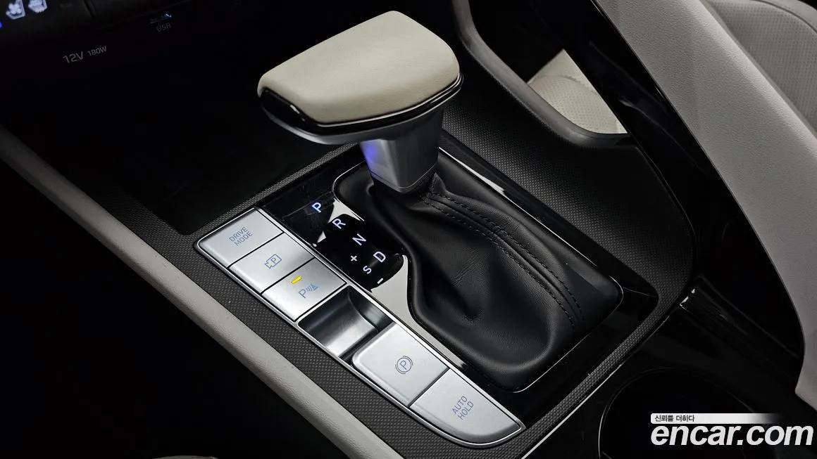 Hyundai AVANTE — фото 2