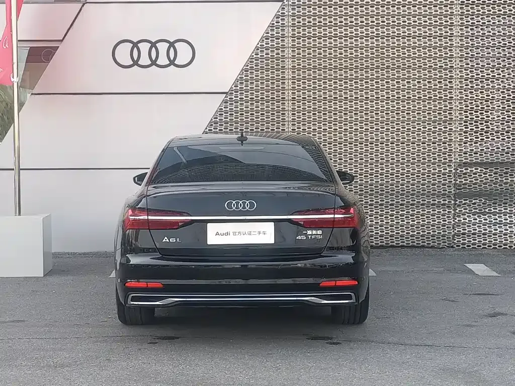 Audi A6L — фото 5