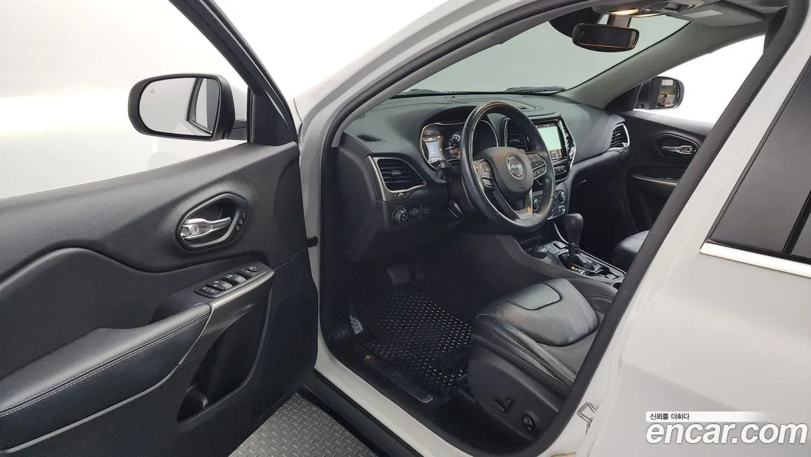 Jeep Cherokee 2021 из KR, фото 9