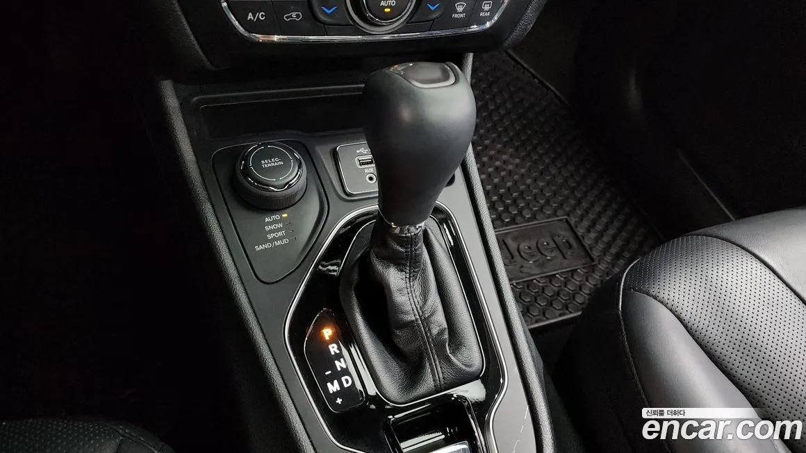 Jeep Cherokee 2021 из KR, фото 8