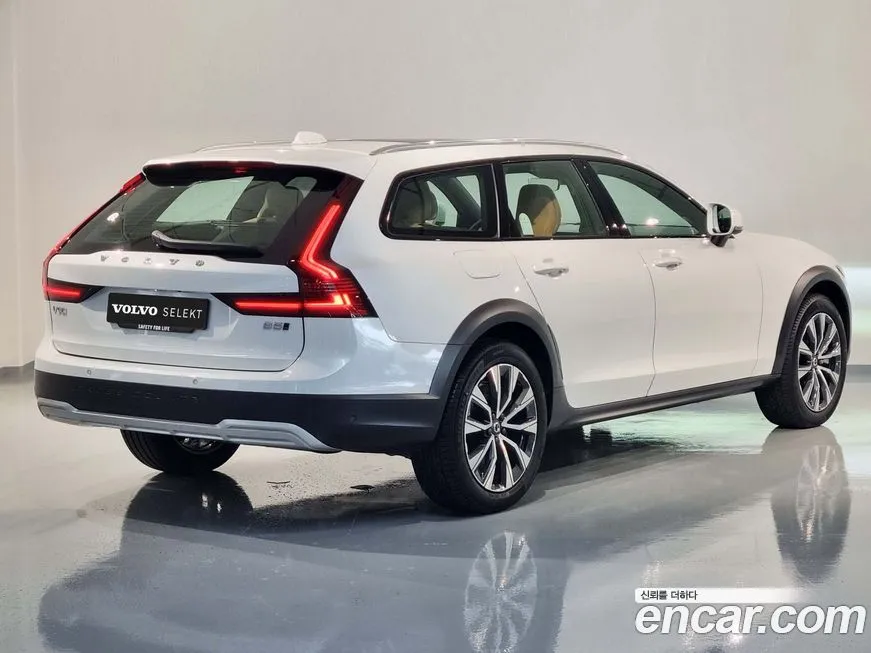 Volvo V90 2025 из KR, фото 9