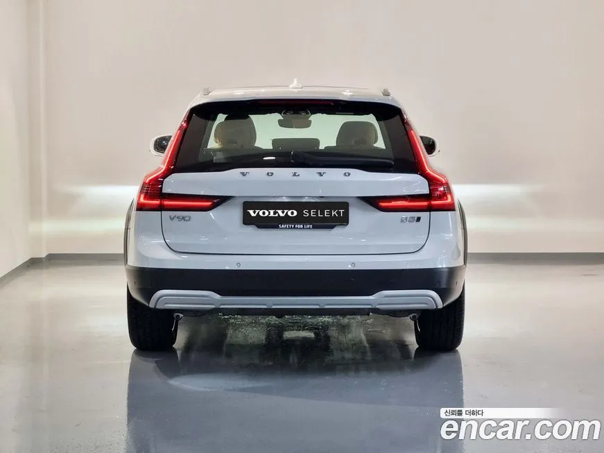 Volvo V90 2025 из KR, фото 7