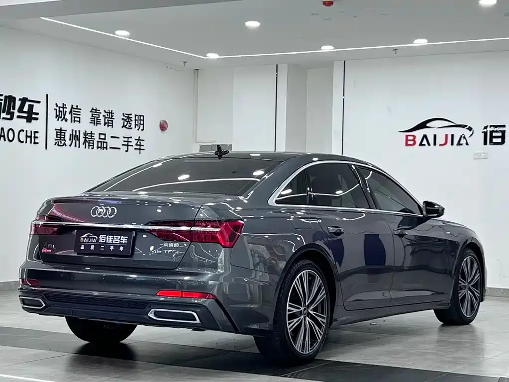 Audi A6L — фото 5
