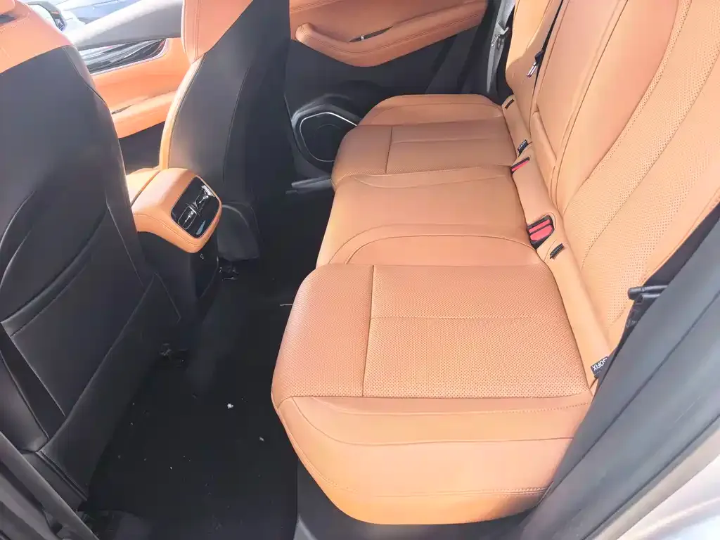 Geely Boyue L 2025 из CN, фото 4
