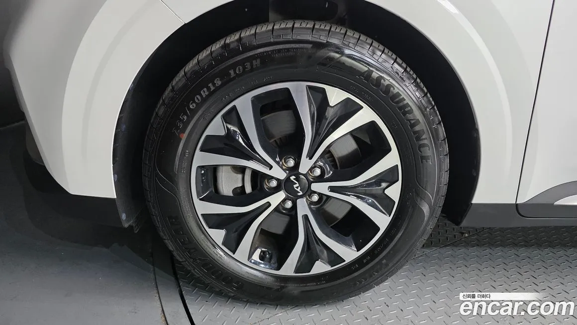 Kia Carnival 2023 из KR, фото 8