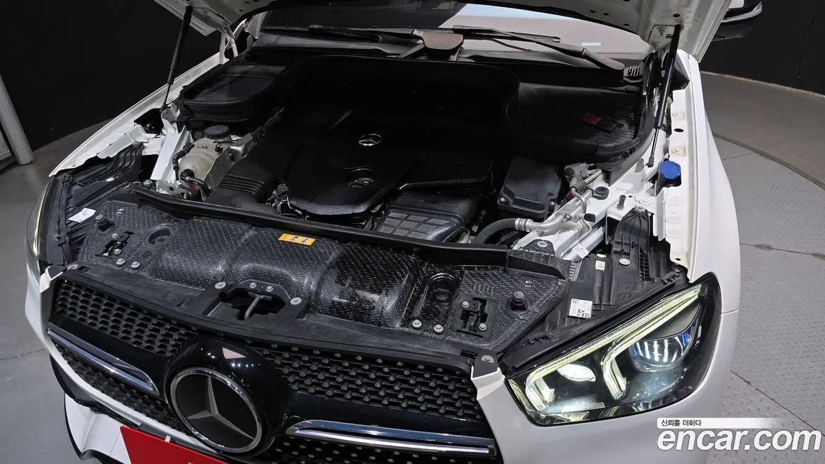 Mercedes-Benz GLE-Class — фото 10