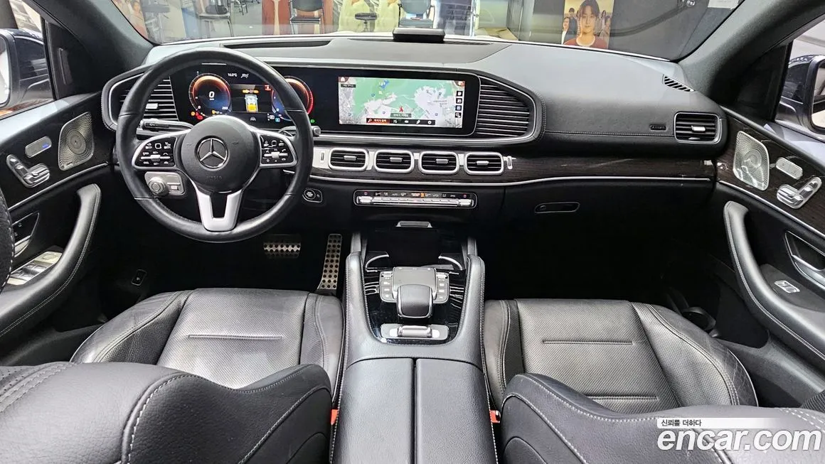 Mercedes-Benz GLE-Class — фото 6