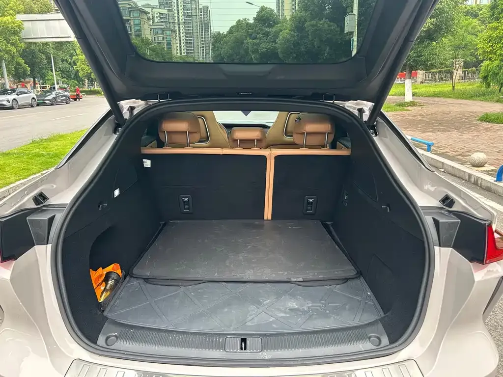 Roewe Feifan R7 2024 из CN, фото 3