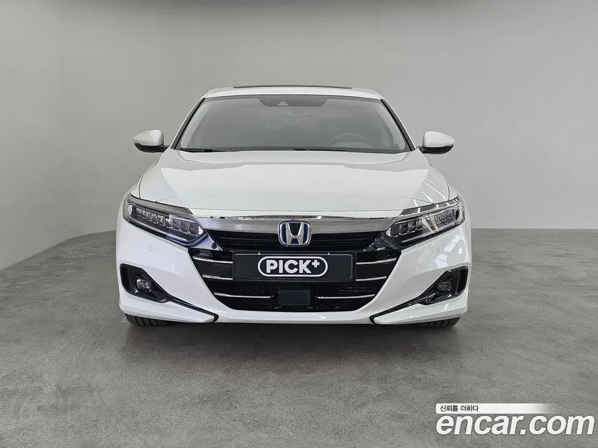 Honda Accord — фото 8