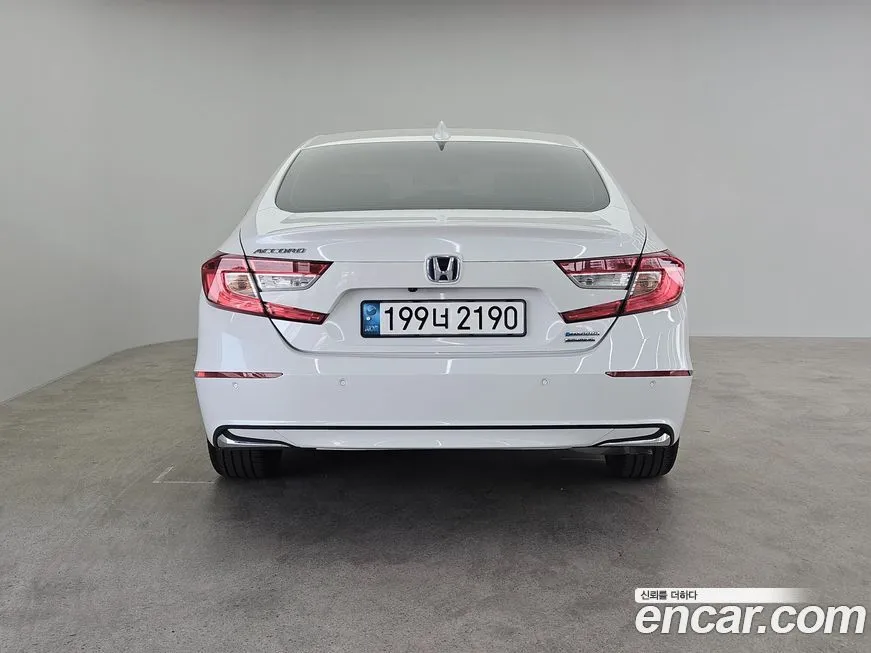 Honda Accord — фото 5